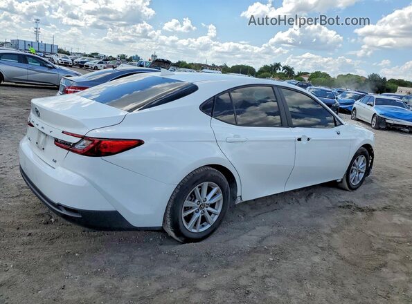 4T1DAACKXSU047061 2025 TOYOTA CAMRY White Rear right