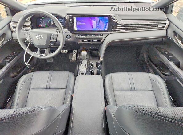 4T1DAACKXSU119960 2025 TOYOTA CAMRY White Առջևի վահանակի տեսք
