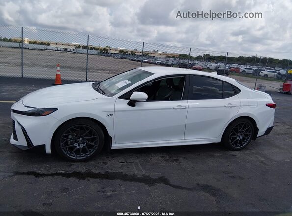 4T1DAACKXSU131767 2025 TOYOTA CAMRY White Панорамний вид салону 360°