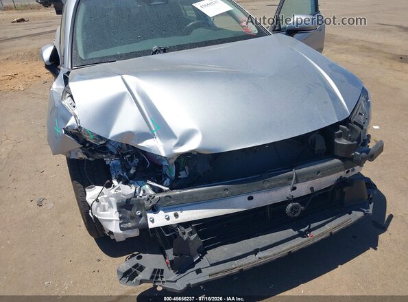 4T1DAACKXSU519971 2025 TOYOTA CAMRY Silver Вид спереду