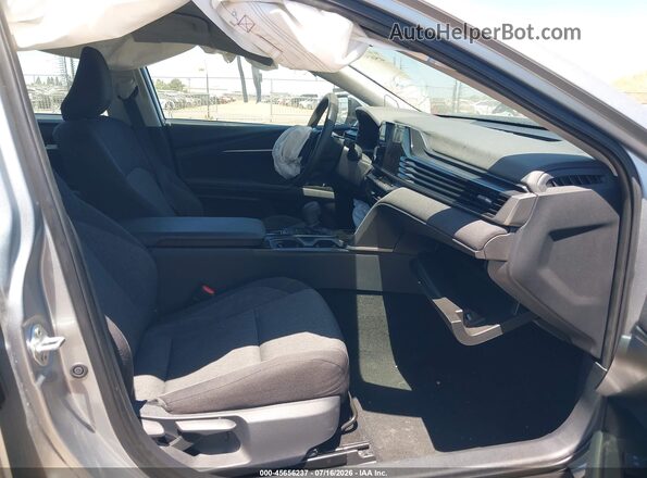 4T1DAACKXSU519971 2025 TOYOTA CAMRY Silver Вид салону спереду