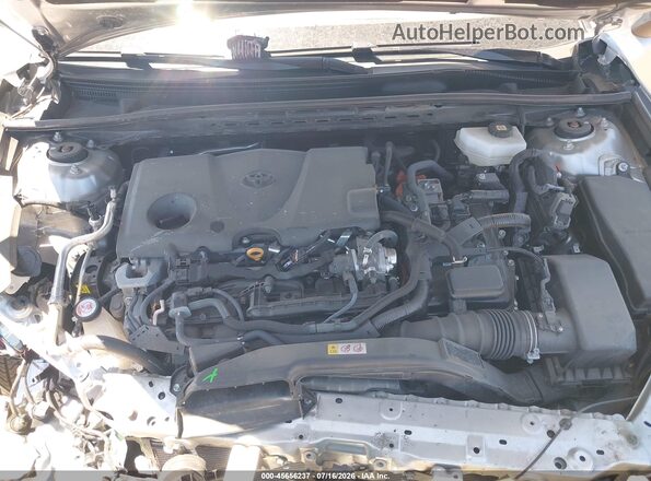 4T1DAACKXSU519971 2025 TOYOTA CAMRY Silver Вид ззаду