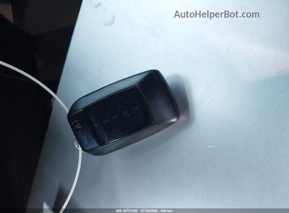 4T1DAACKXSU633324 2025 TOYOTA CAMRY Синий Вид панели приборов