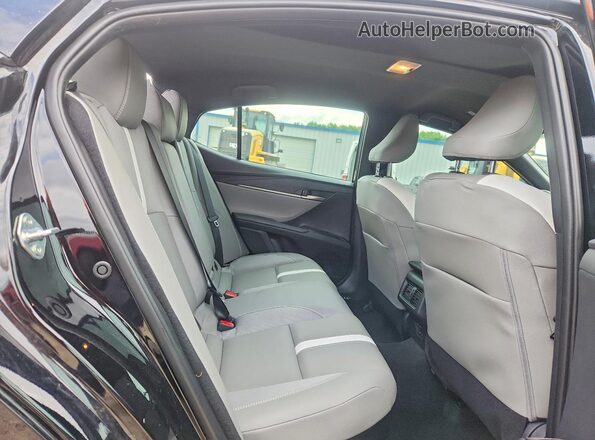 4T1DAACKXSU642055 2025 TOYOTA CAMRY Black Widok tylnych siedzeń
