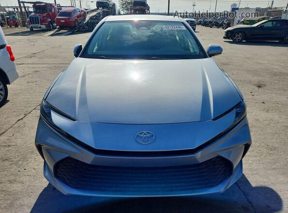 4T1DAACKXTU217369 2026 TOYOTA CAMRY Silver Front view