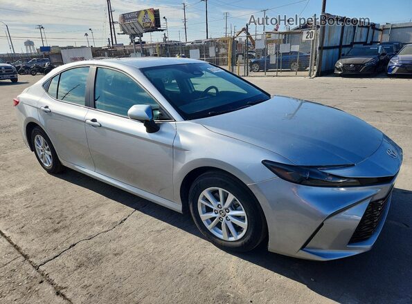 4T1DAACKXTU217369 2026 TOYOTA CAMRY Silver Front right