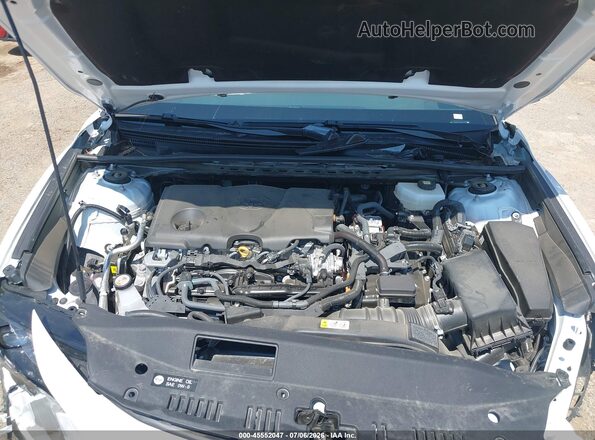 4T1DAACKXTU651257 2026 TOYOTA CAMRY White Հետևի տեսք