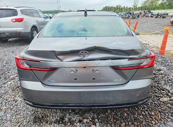 4T1DAACKXTU658158 2026 TOYOTA CAMRY Серый Вид сзади