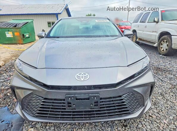 4T1DAACKXTU658158 2026 TOYOTA CAMRY Серый Вид спереди