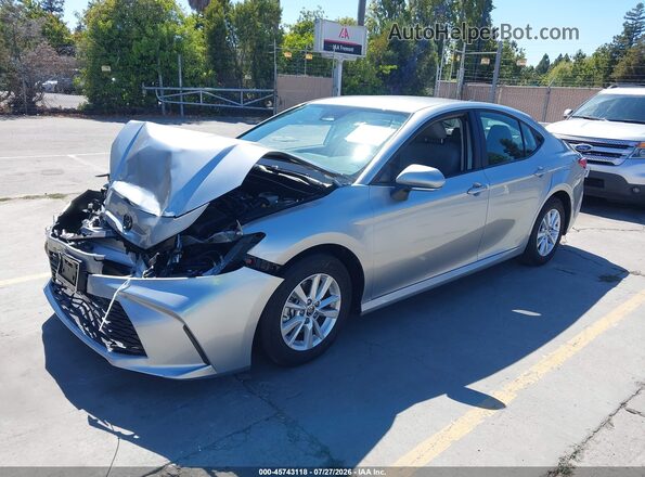 4T1DAACKXTU661092 2026 TOYOTA CAMRY Silver Առջևի ձախ երեք քառորդ տեսարան