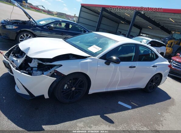 4T1DAACKXTU670696 2026 TOYOTA CAMRY White 