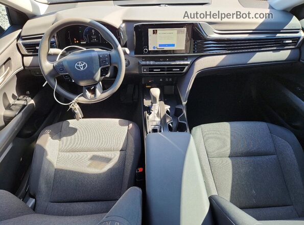 4T1DAACKXTU685599 2026 TOYOTA CAMRY Gray Widok deski rozdzielczej