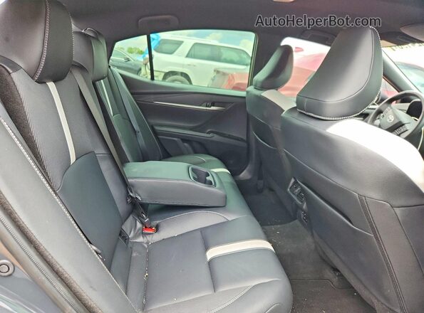 4T1DAACKXTU702529 2026 TOYOTA CAMRY Gray Widok tylnych siedzeń