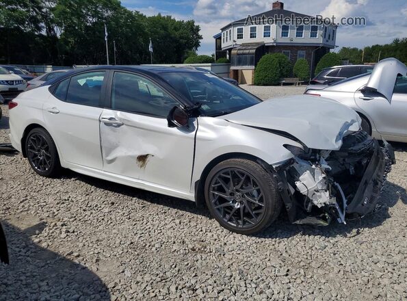 4T1DBADK0TU054386 2026 TOYOTA CAMRY White წინა მარჯვენა