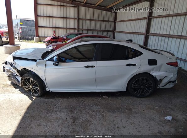 4T1DBADK1SU035263 2025 TOYOTA CAMRY Белый Вид задней части салона