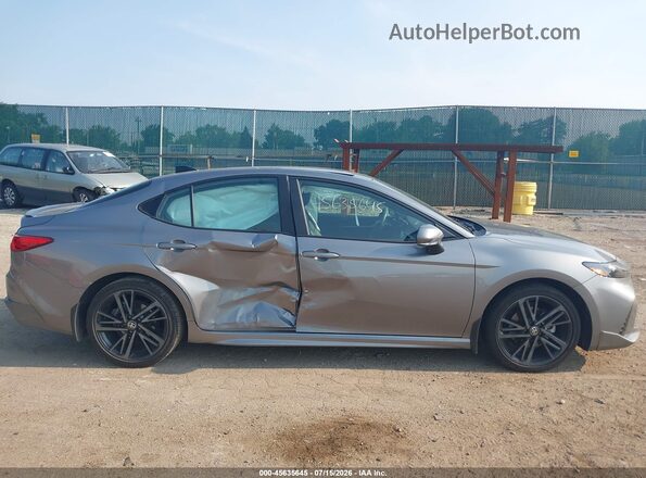 4T1DBADK1SU515643 2025 TOYOTA CAMRY Серый Вид задней части салона