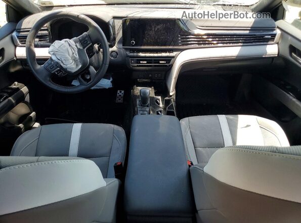 4T1DBADK1SU532698 2025 TOYOTA CAMRY Silver Widok deski rozdzielczej