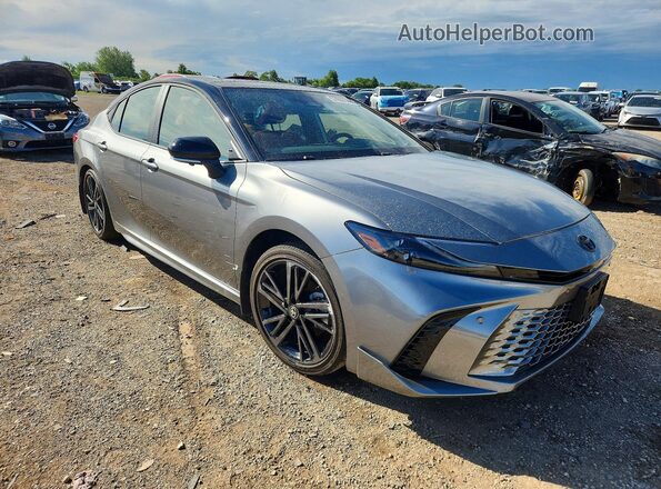 4T1DBADK1TU057507 2026 TOYOTA CAMRY Gray Przód prawy