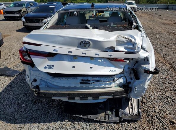 4T1DBADK1TU548742 2026 TOYOTA CAMRY White Widok z tyłu