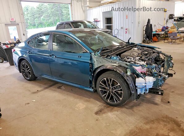 4T1DBADK2SU015541 2025 TOYOTA CAMRY Teal Delantero derecho