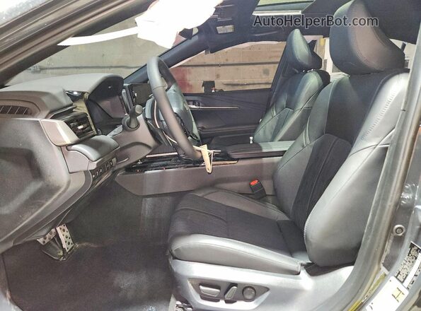 4T1DBADK2TU553433 2026 TOYOTA CAMRY Gray Սալոնի դիմացի տեսք