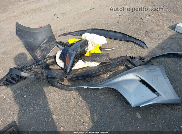4T1DBADK3SU015242 2025 TOYOTA CAMRY Silver Սարքավորումների վահանակի տեսք