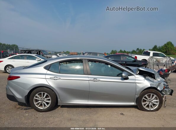 4T1DBADK3SU015242 2025 TOYOTA CAMRY Silver Սալոնի 360 աստիճան տեսք