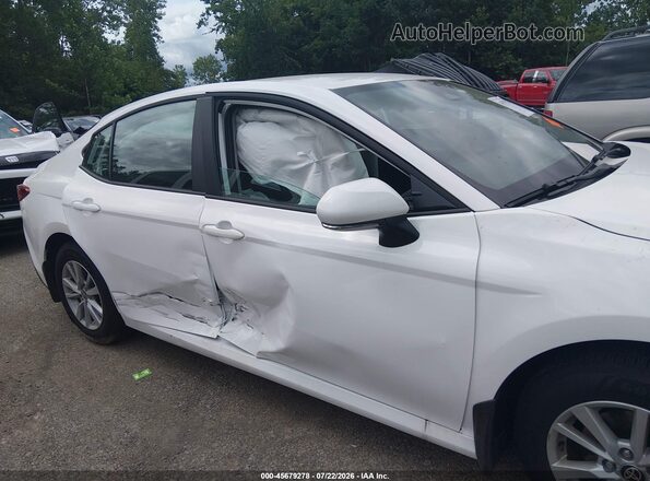4T1DBADK3TU061509 2026 TOYOTA CAMRY White Вид задньої частини салону