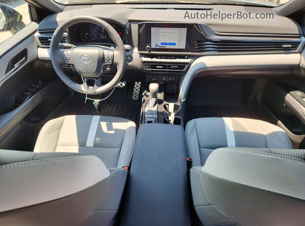 4T1DBADK4SU031191 2025 TOYOTA CAMRY Gray Widok deski rozdzielczej