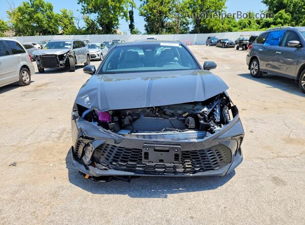 4T1DBADK4SU031191 2025 TOYOTA CAMRY Gray Widok z przodu