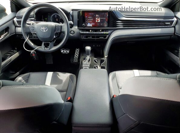 4T1DBADK4SU519069 2025 TOYOTA CAMRY Black Vista del salpicadero