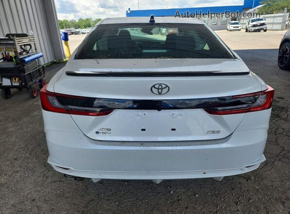 4T1DBADK4TU553403 2026 TOYOTA CAMRY Белый Вид сзади