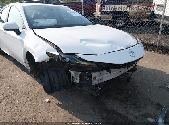 4T1DBADK6SU009841 2025 TOYOTA CAMRY Белый Вид спереди