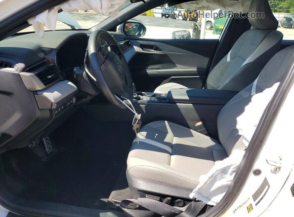 4T1DBADK6SU508512 2025 TOYOTA CAMRY White Front interior view