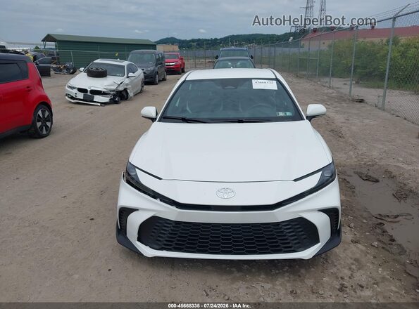 4T1DBADK7SU018192 2025 TOYOTA CAMRY White Սալոնի հետևի տեսք