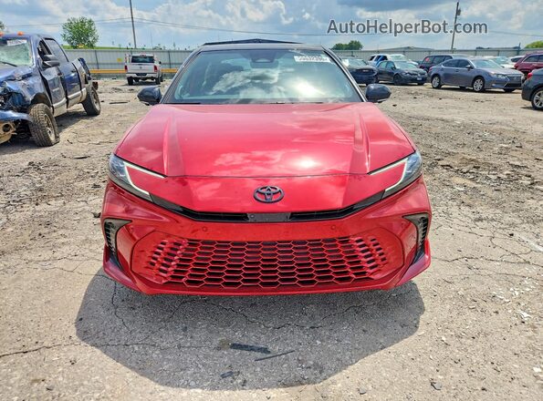 4T1DBADK7SU021240 2025 TOYOTA CAMRY Red Vista frontal