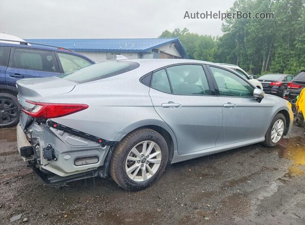 4T1DBADK7SU030911 2025 TOYOTA CAMRY Silver უკანა მარჯვენა