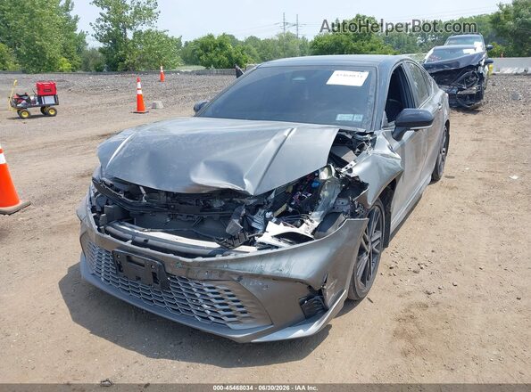 4T1DBADK7SU512228 2025 TOYOTA CAMRY Silver Widok z przodu