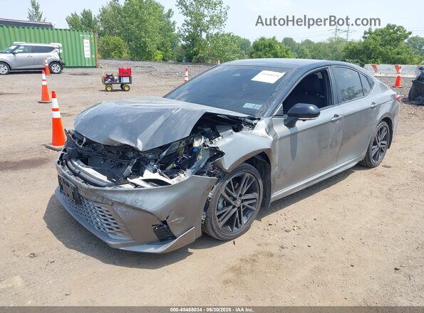 4T1DBADK7SU512228 2025 TOYOTA CAMRY Silver Przód lewy