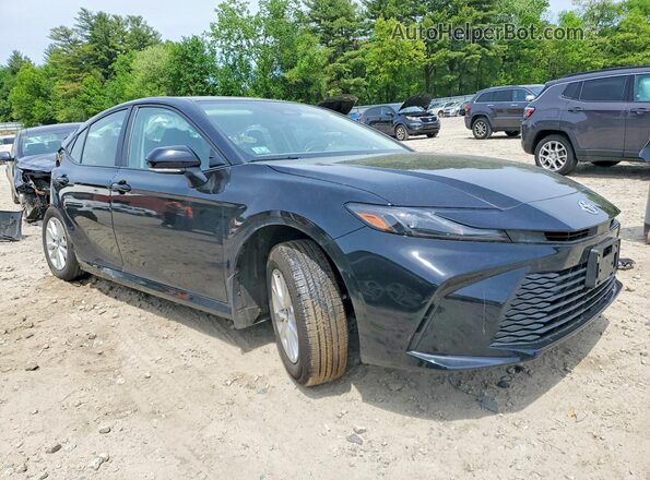 4T1DBADK8SU008755 2025 TOYOTA CAMRY Black Przód prawy
