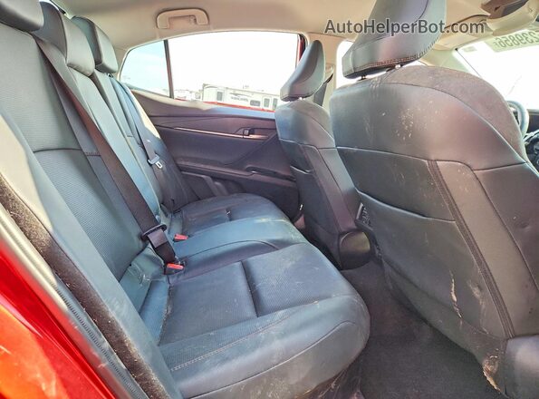 4T1DBADK8SU026348 2025 TOYOTA CAMRY Red Widok tylnych siedzeń