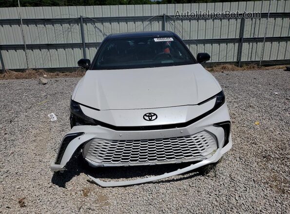 4T1DBADK9SU010580 2025 TOYOTA CAMRY White Դիմացի տեսք