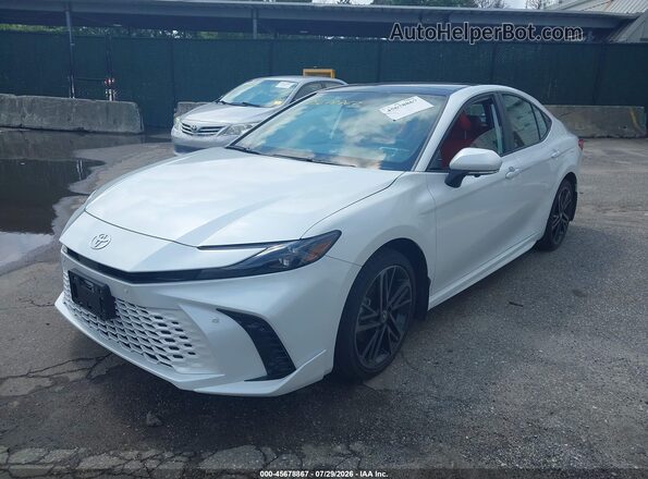 4T1DBADKXSU502406 2025 TOYOTA CAMRY Белый Передняя левая четверть