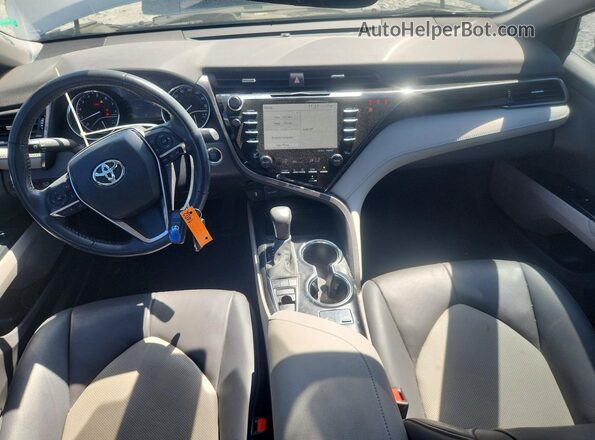 4T1F11AK1LU994826 2020 TOYOTA CAMRY White Widok deski rozdzielczej