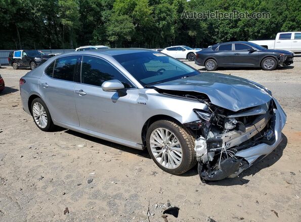 4T1F31AK1LU531241 2020 TOYOTA CAMRY Silver Przód prawy