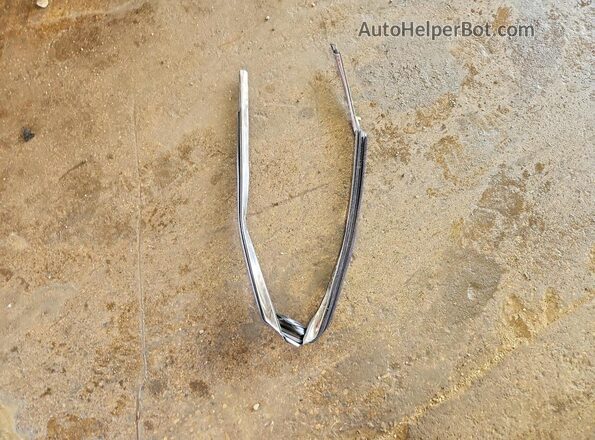 4T1F31AK3RU074554 2024 TOYOTA CAMRY Red Вид підкапотного простору