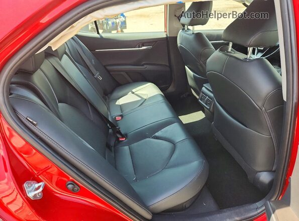 4T1F31AKXRU078410 2024 TOYOTA CAMRY Красный Вид задних сидений