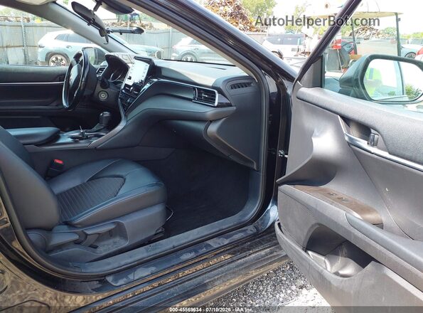 4T1G11AK0MU588235 2021 TOYOTA CAMRY Black Սալոնի դիմացի տեսք