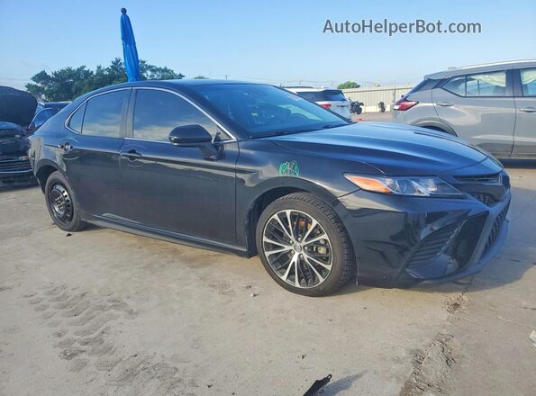 4T1G11AK1LU907950 2020 TOYOTA CAMRY Черный Передняя правая четверть