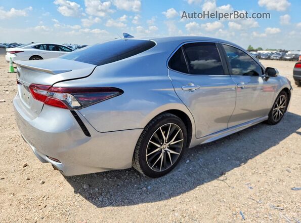 4T1G11AK1NU019606 2022 TOYOTA CAMRY Silver უკანა მარჯვენა